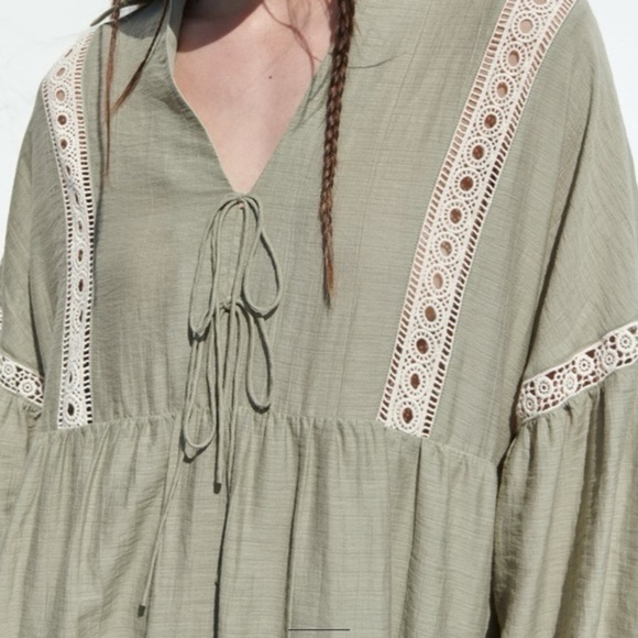 Zara oversized TIERED DRESS WITH LACE INSERTS - Picture 4 of 6